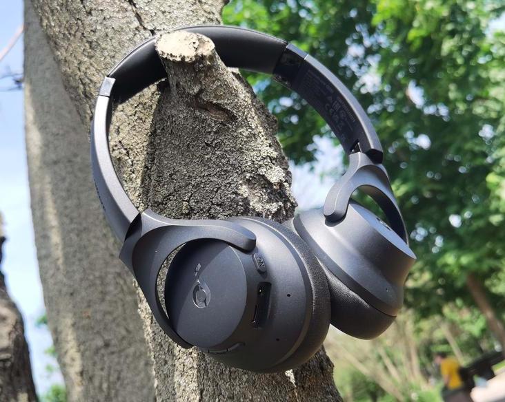 Обзор Soundcore Q20i: недорогая складная гарнитура с гибридным ANC и хорошей автономностью